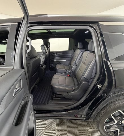 2025 Chevrolet Traverse FWD High Country