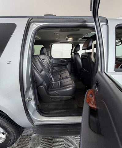 2014 Chevrolet Suburban LT