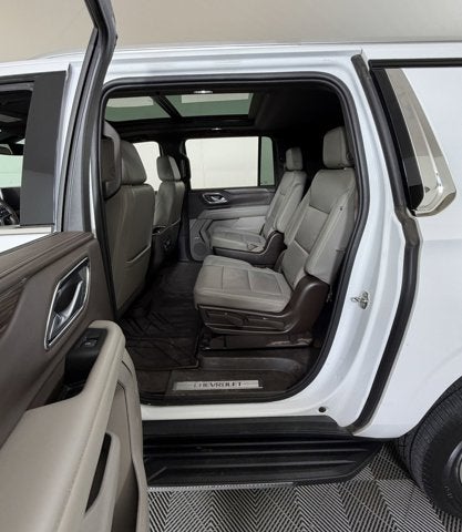 2022 Chevrolet Suburban LT