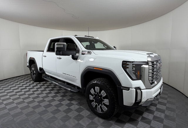 2024 GMC Sierra 2500HD Denali