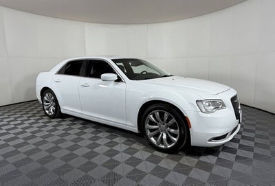 2020 Chrysler 300 Touring L