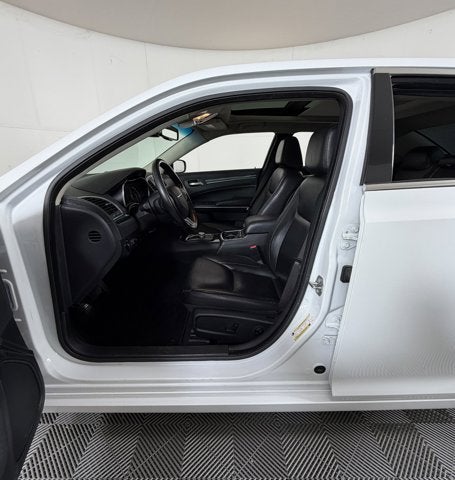 2020 Chrysler 300 Touring L