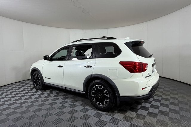 2020 Nissan Pathfinder SL