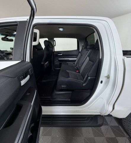 2016 Toyota Tundra 4WD Truck SR5