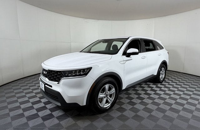 2022 Kia Sorento LX