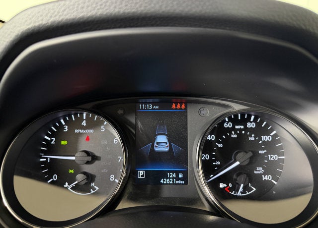 2022 Nissan Rogue Sport SV