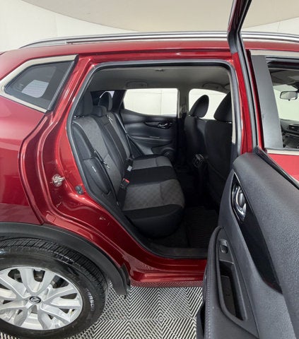 2022 Nissan Rogue Sport SV