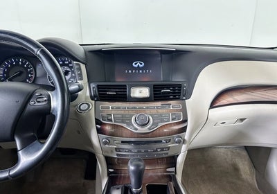 2015 INFINITI Q70L 3.7