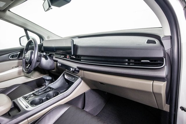 2025 Kia Carnival SX