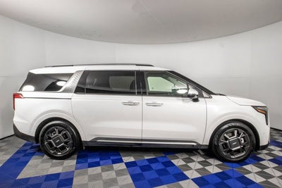 2025 Kia Carnival SX