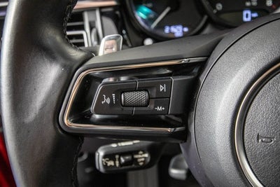 2024 Porsche Macan Premium Package Plus