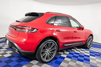2024 Porsche Macan Premium Package Plus